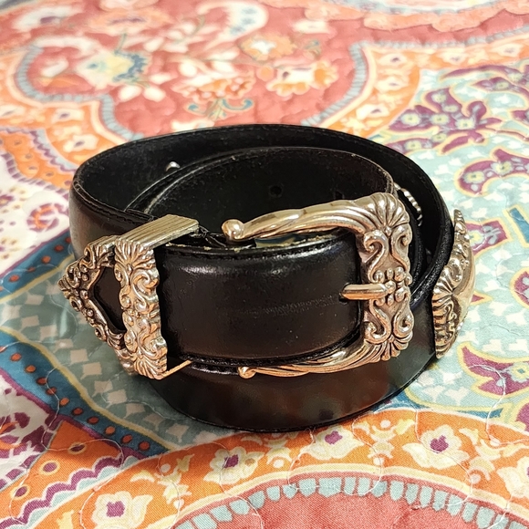 Vintage FOSSIL Genuine Leather Ornate Concho Belt | Size Medium | Black - Picture 1 of 16